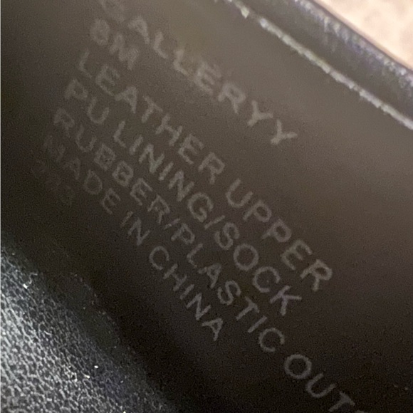 Steve Madden Galleryy Black Leather Stilettos, Size 8, EUC - Picture 8 of 9